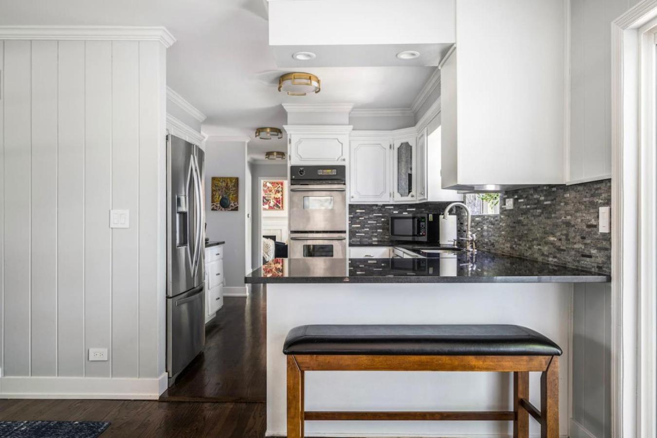 Spacious, Luxury Renovated Home With 4 Kings, Firepit Glen Ellyn Екстер'єр фото